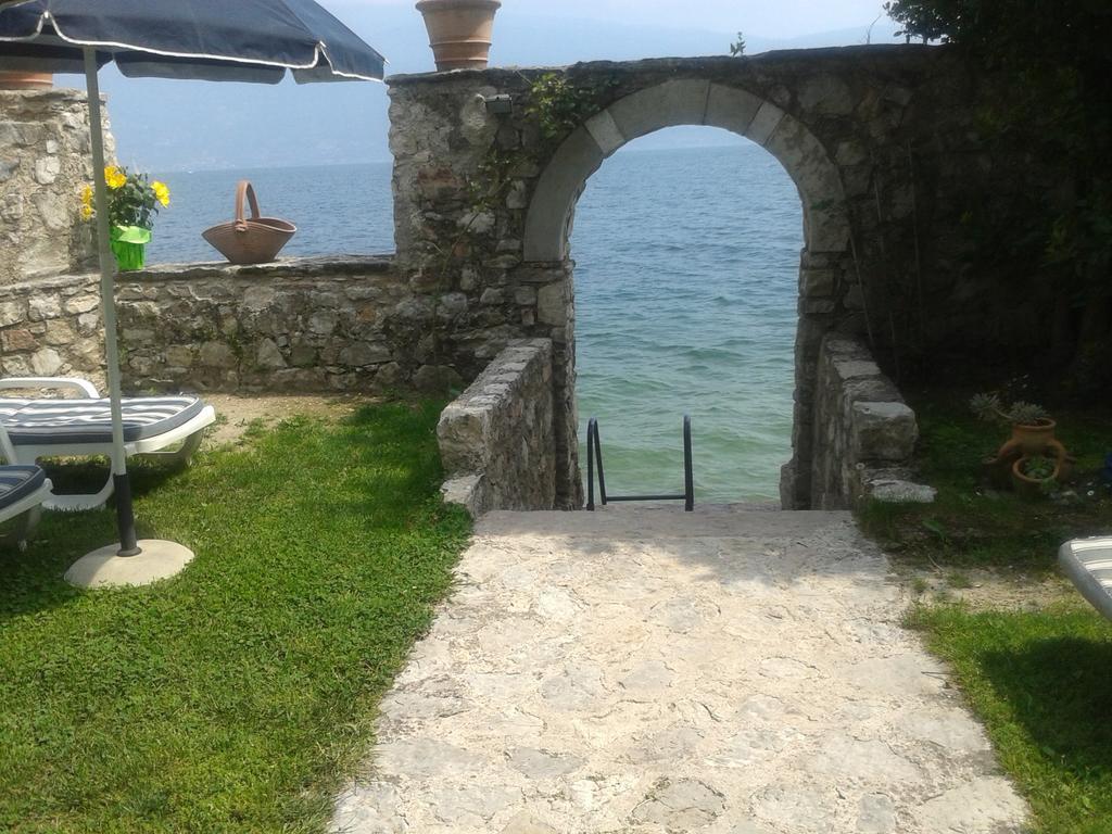 Villa Residence La Limonaia Gargnano Szoba fotó