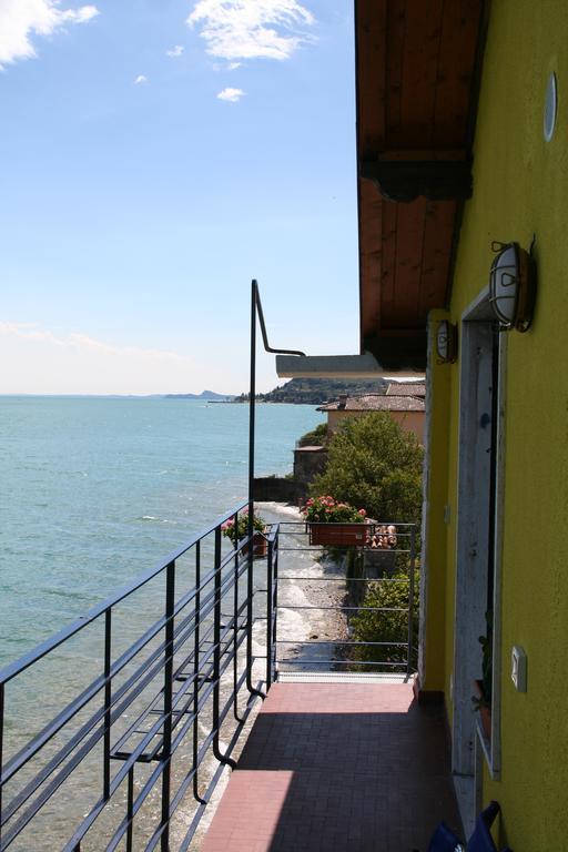 Villa Residence La Limonaia Gargnano Szoba fotó